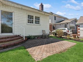 106 Aster Drive, New Hyde Park NY 11040