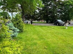 243 jakson ave, Syosset NY 11791
