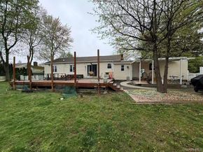 243 jakson ave, Syosset NY 11791