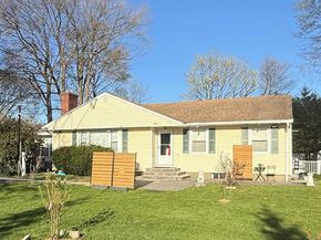 243 jakson ave, Syosset NY 11791