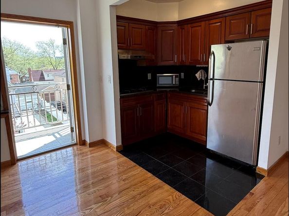 7177 159th Street 3D, Fresh Meadows NY 11365