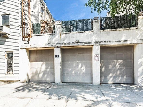382 Manhattan Avenue, Brooklyn NY 11211