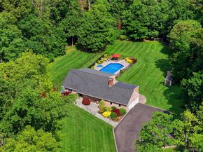 431 Woodbury Road, Cold Spring Harbor NY 11724