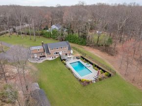 431 Woodbury Road, Cold Spring Harbor NY 11724