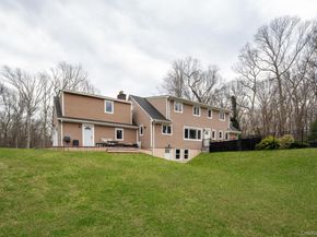 431 Woodbury Road, Cold Spring Harbor NY 11724
