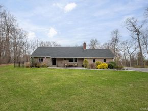 431 Woodbury Road, Cold Spring Harbor NY 11724