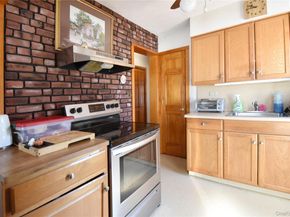 6 Sullivan Road, Farmingdale NY 11735