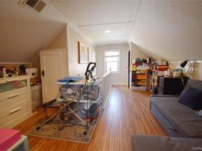 6 Sullivan Road, Farmingdale NY 11735