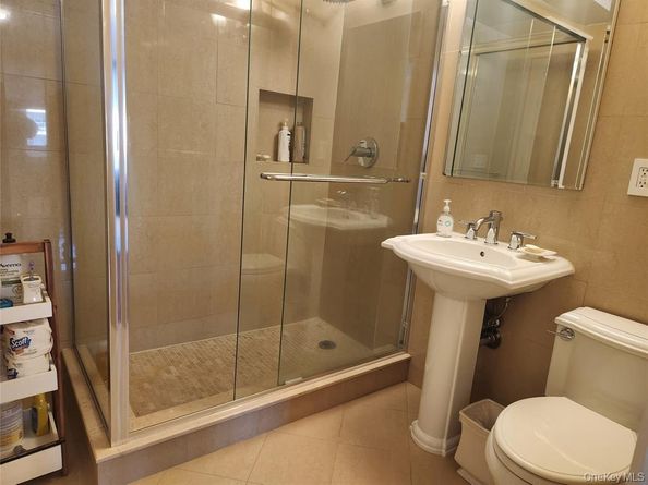 18-05 215th Street 14S, Bayside NY 11360