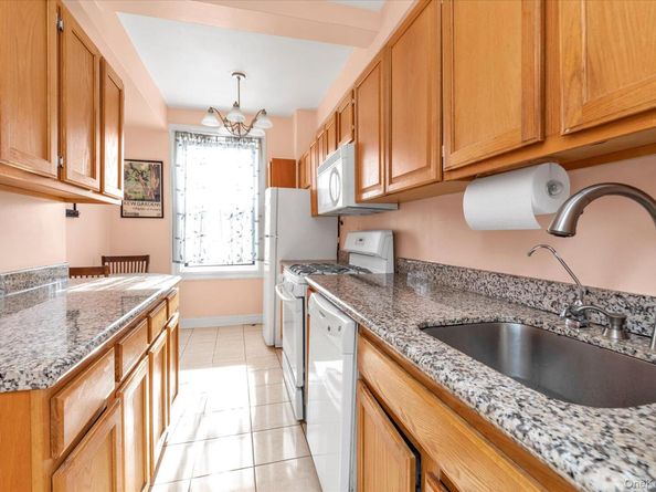 8300 Talbot Street 6H, Kew Gardens NY 11415