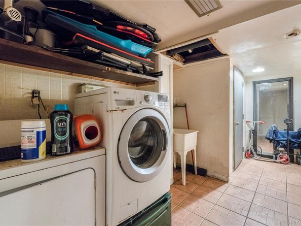 6223 69th Place, Middle Village NY 11379