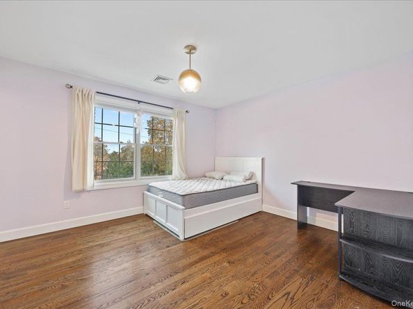 60 Moss Lane, Jericho NY 11753