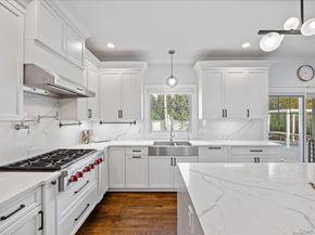 60 Moss Lane, Jericho NY 11753