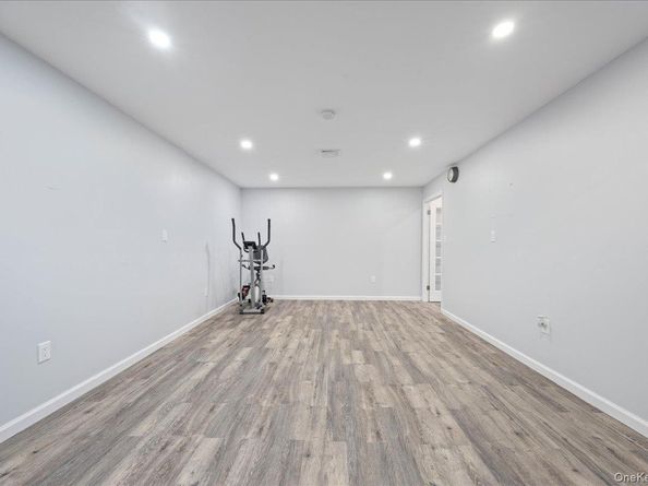 60 Moss Lane, Jericho NY 11753