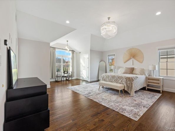 60 Moss Lane, Jericho NY 11753