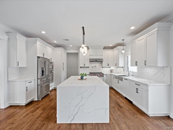 60 Moss Lane, Jericho NY 11753