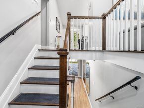 25 Hitching Post Lane, Glen Cove NY 11542