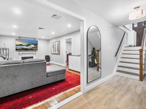 25 Hitching Post Lane, Glen Cove NY 11542