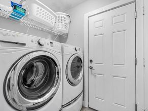 25 Hitching Post Lane, Glen Cove NY 11542