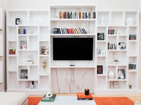 56 1st Street, Pelham NY 10803