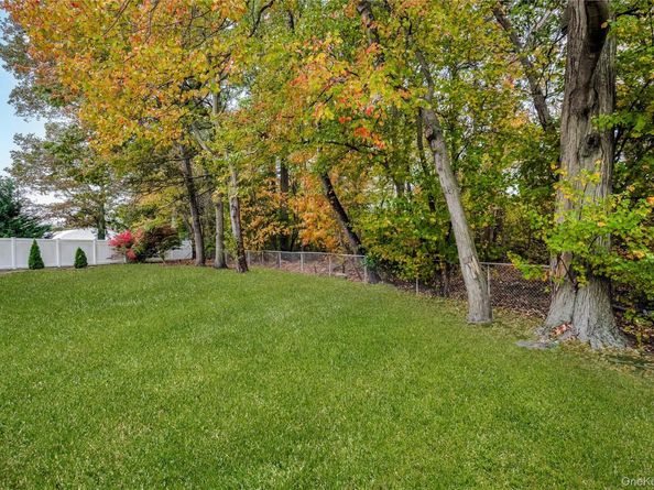 3256 Park Avenue, Wantagh NY 11793