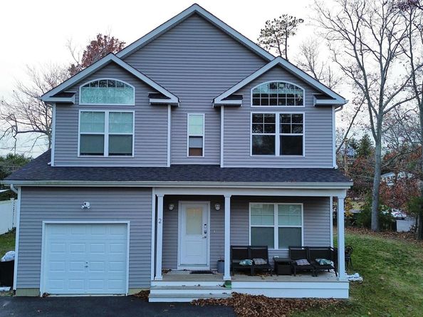 2 Winfield Davis Drive, Coram NY 11727