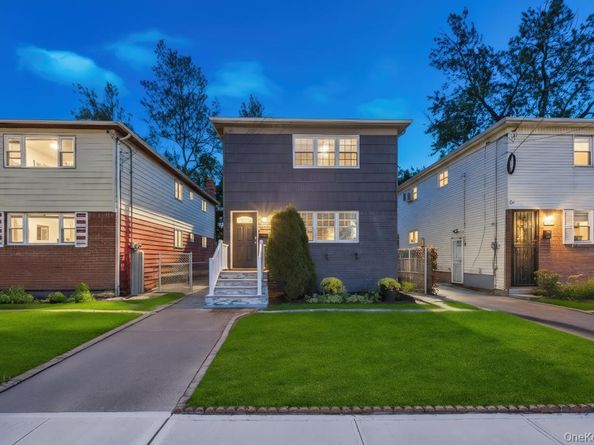 213-16 102nd Avenue, Queens Village NY 11429