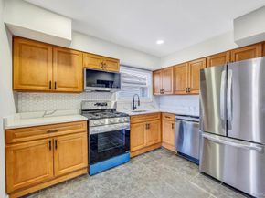 213-16 102nd Avenue, Queens Village NY 11429