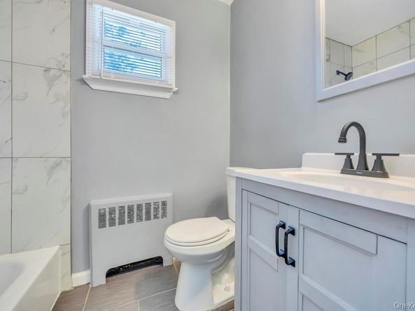 213-16 102nd Avenue, Queens Village NY 11429