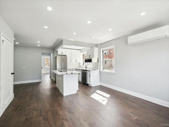 224 W 252nd Street, Bronx NY 10471