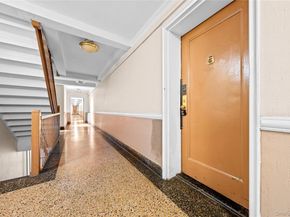 140-18 burden crescent 305, Briarwood NY 11435