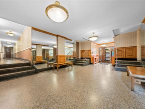 140-18 burden crescent 305, Briarwood NY 11435