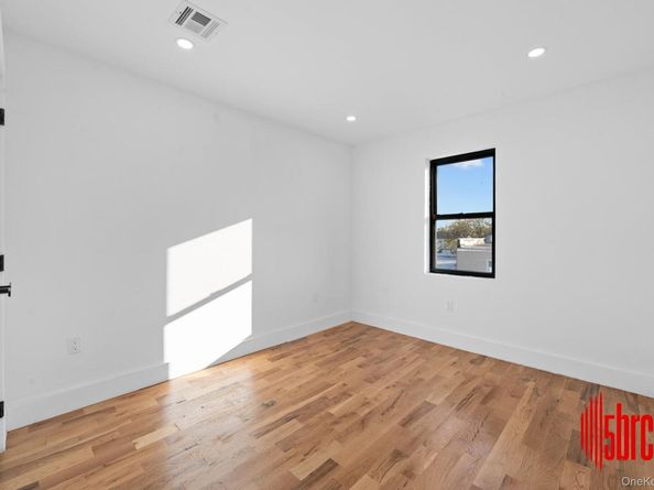 21836 133rd Road, Springfield Gardens NY 11413