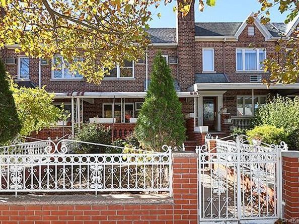 6364 78th Street, Middle Village NY 11379