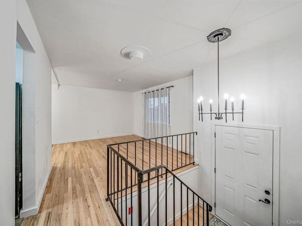 3019 Sipp Avenue, Medford NY 11763