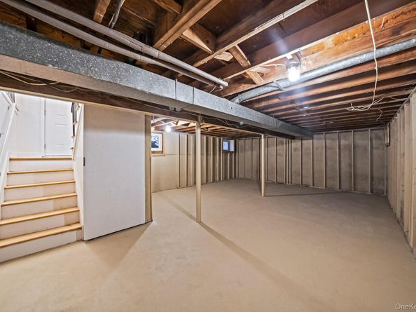 3019 Sipp Avenue, Medford NY 11763