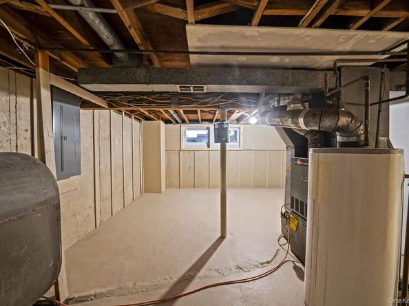 3019 Sipp Avenue, Medford NY 11763