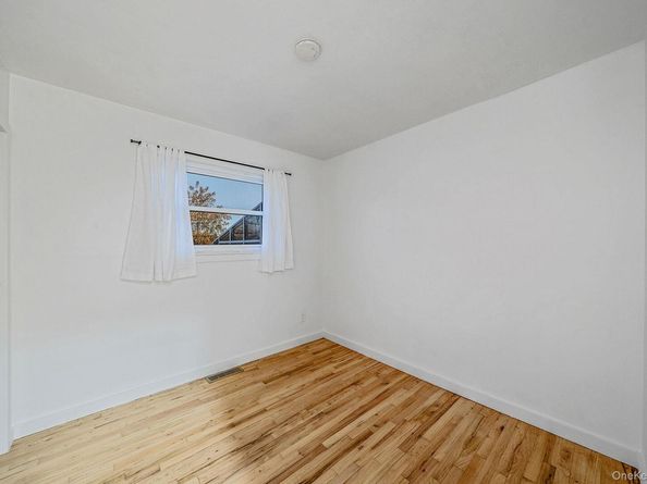 3019 Sipp Avenue, Medford NY 11763