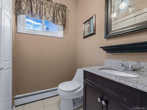 23 Paul Court, North Babylon NY 11703