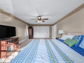 23 Paul Court, North Babylon NY 11703