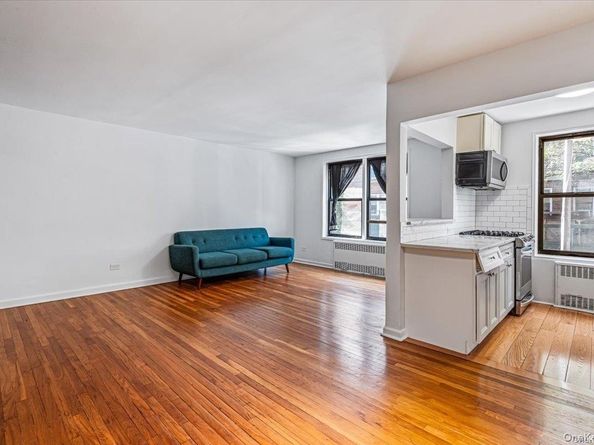 90-11 35 Avenue 1D, Jackson Heights NY 11372