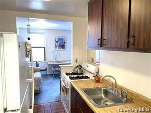 650 Warburton Avenue 7C, Yonkers NY 10701