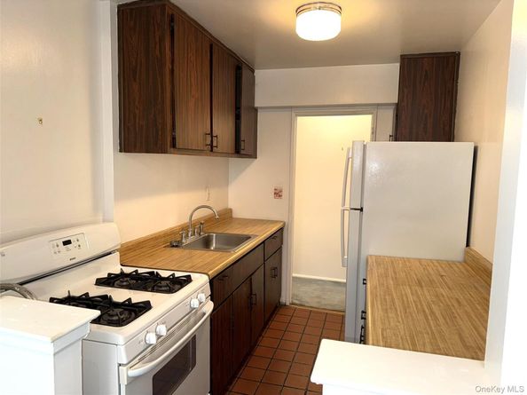 650 Warburton Avenue 7C, Yonkers NY 10701