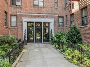 306 E Mosholu Parkway S 1D, Bronx NY 10458