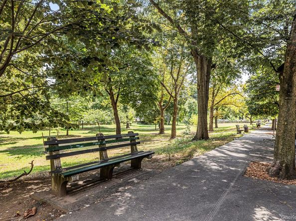 306 E Mosholu Parkway S 1D, Bronx NY 10458