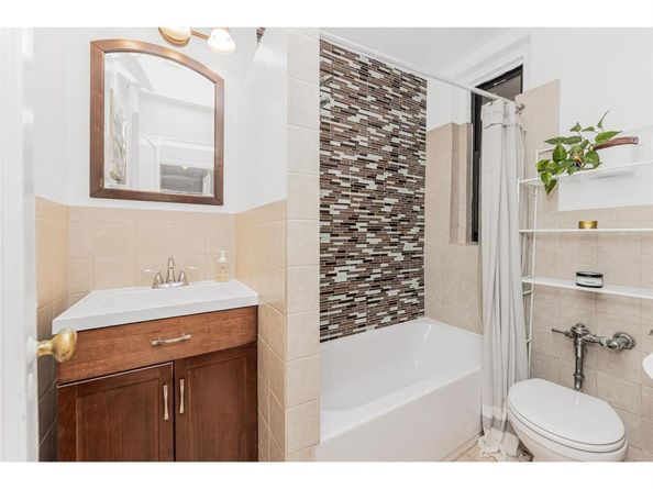 306 E Mosholu Parkway S 1D, Bronx NY 10458