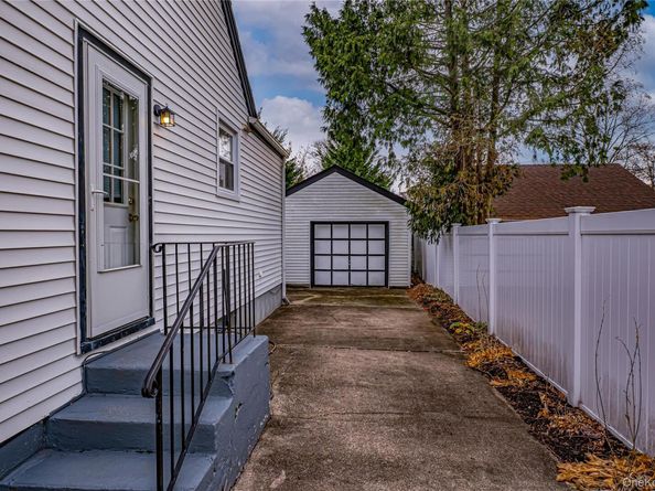 2465 Woodland Avenue, Wantagh NY 11793