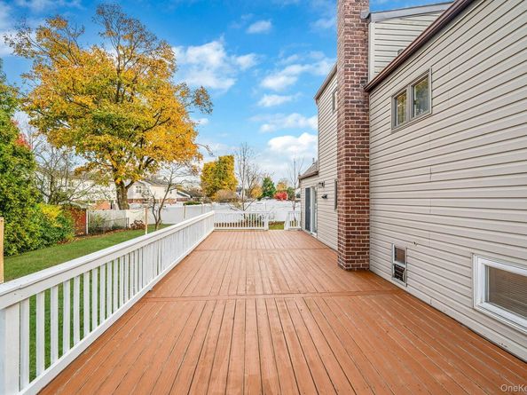 4 Sibley Place, Huntington Station NY 11746