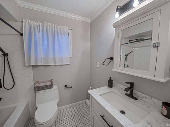 4 Sibley Place, Huntington Station NY 11746