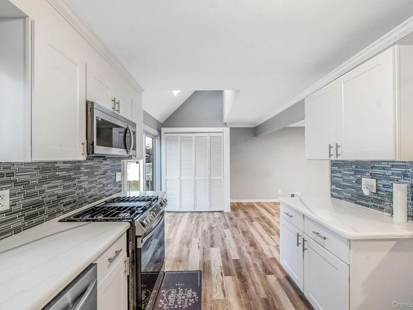 4 Sibley Place, Huntington Station NY 11746